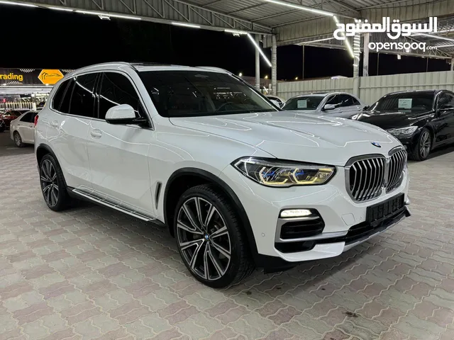 BMW X5 V8 GCC 2019 50i X Drive Under Warranty Original paint One owner Super clean