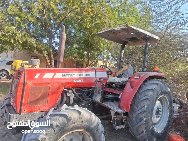 جرار زراعي للبيع