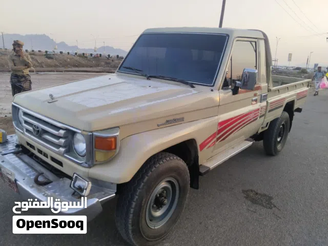 2000 تويوتا لاند كروزر GX