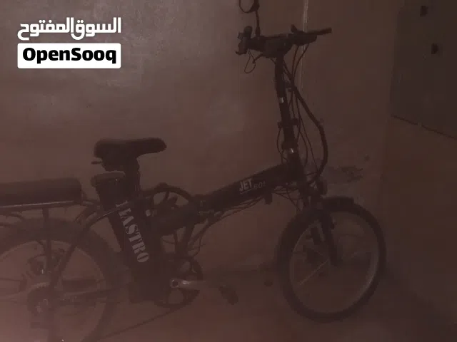 بسكليت كهرباء  بحالة ممتازة بطارية 36 v البطارية شغالة مية بالمية  مع محول جديد ومطور ممتاز