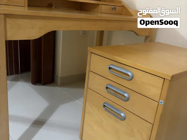 مكتب بسعر رائع