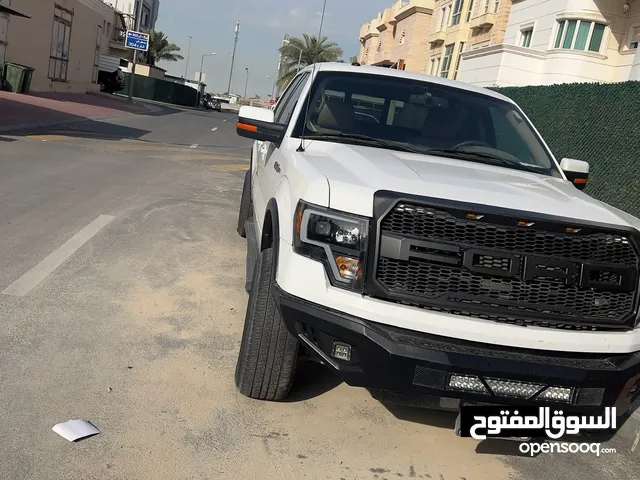 Ford F-150 Lariat in Kuwait City