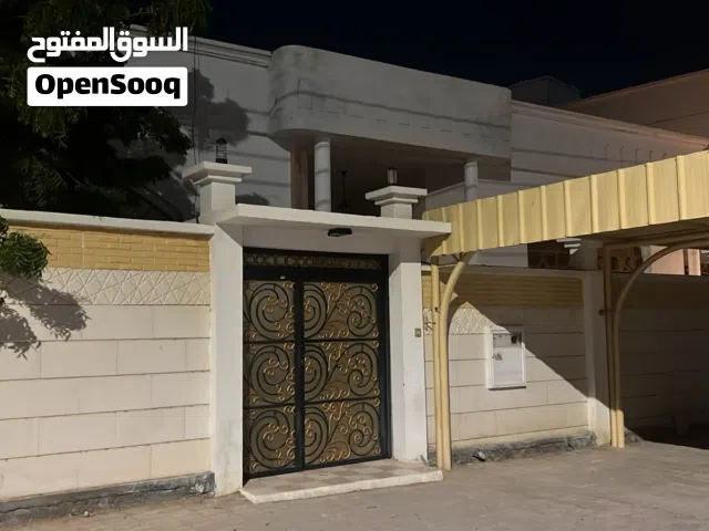 260 m2 5 Bedrooms Townhouse for Rent in Al Sharqiya Sur