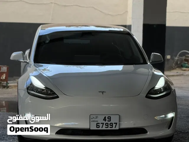 2020 تيسلا موديل 3 Standard Plus