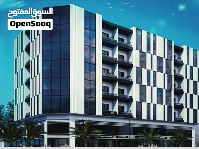 يتوفر معنا مكاتب للبيع بمراسي السعاده اول خط من شارع السلطان تيمور فرصه.