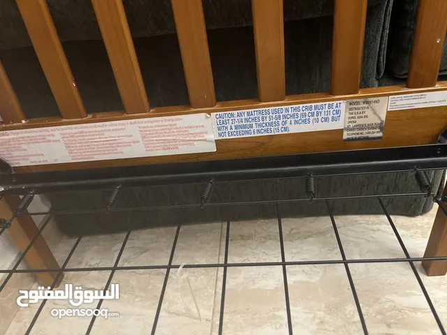 تخت اطفال امريكي