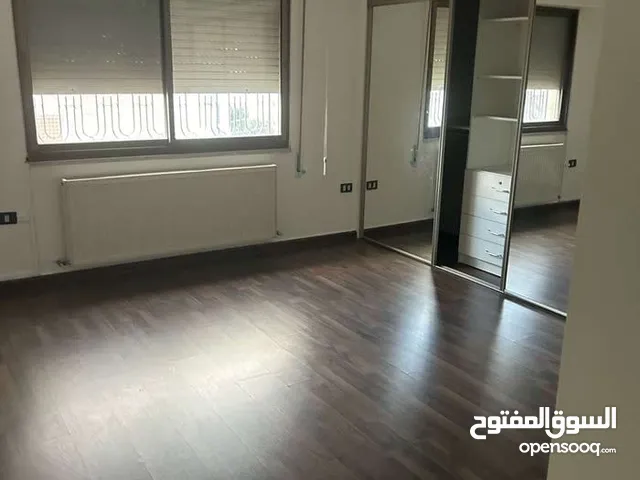 320 m2 3 Bedrooms Apartments for Rent in Amman Medina Street
