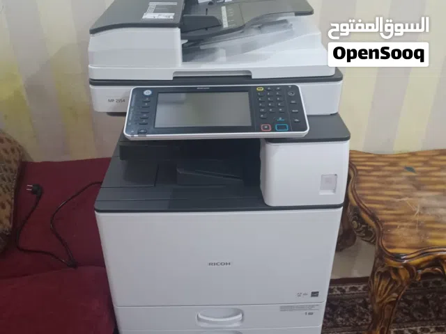 للبيع مكينه ريكو ابيض واسود حالتها حلو محتاجه قطعة يونت درام صوره واضحه وحاتها كويسة