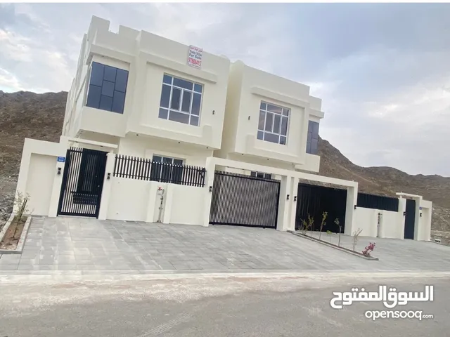 270 m2 4 Bedrooms Villa for Sale in Muscat Amerat