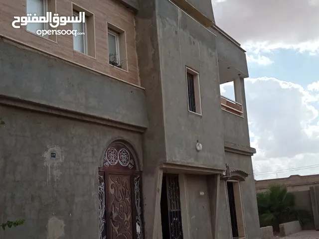 570 m2 More than 6 bedrooms Townhouse for Sale in Tripoli Wadi Al-Rabi