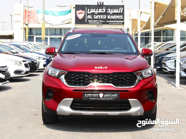 كيا سونيت 2023خليجى حاله ممتازه ممشى 71000 كم محرك1.5