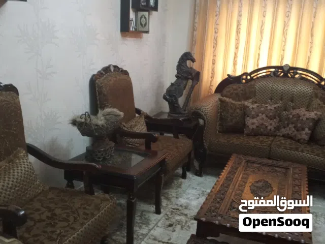 كنب سبع مقاعد