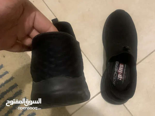 43 Casual Shoes in Hawally