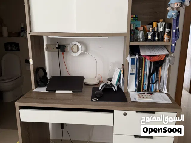 Kids office- good condition