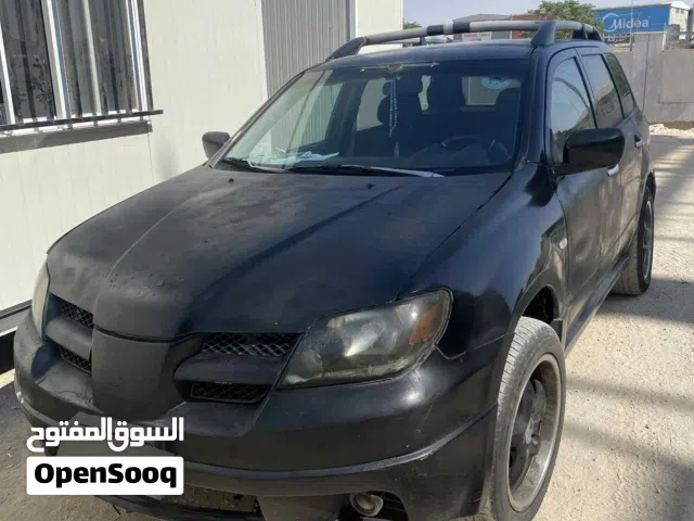2003 Mitsubishi Outlander Standard