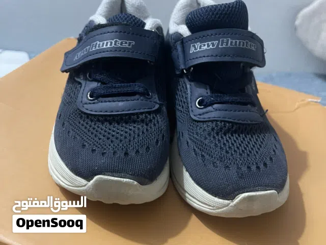 كوتشيات اطفال مقاس 27 و 28