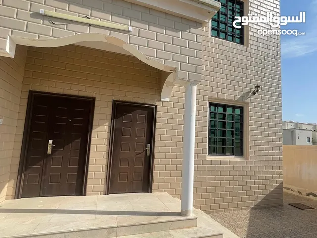 300 m2 3 Bedrooms Apartments for Rent in Muscat Al Khoud