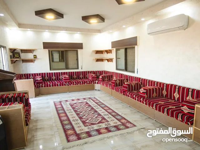 3 Bedrooms Chalet for Rent in Jerash Sakib