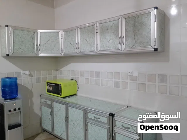 كاونتر مطبخ حديد كامل مع خزائن للبيع