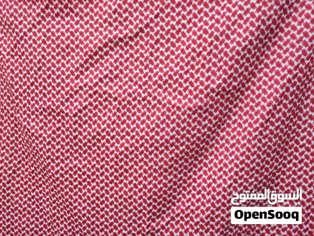 اقمشة شماغات احمر و أسود