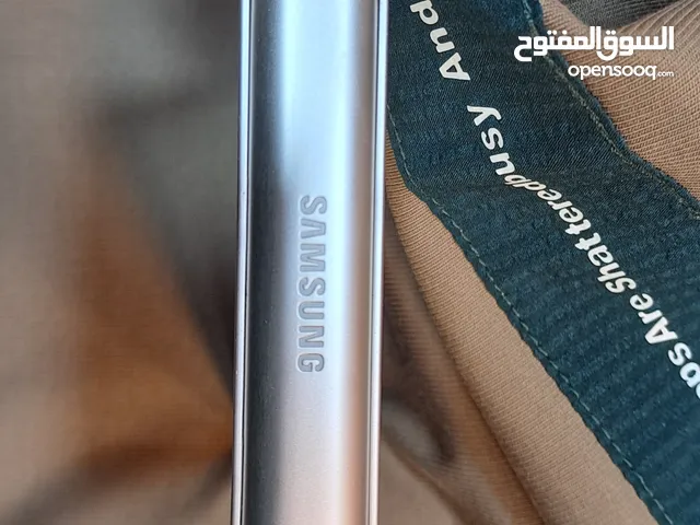 Samsung Galaxy Z Flip3 5G 128 GB in Amman