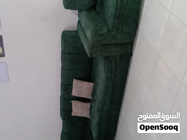 طقم كونر 9 اشخاص البيع يوجد مقعد بحتاج لصيانه