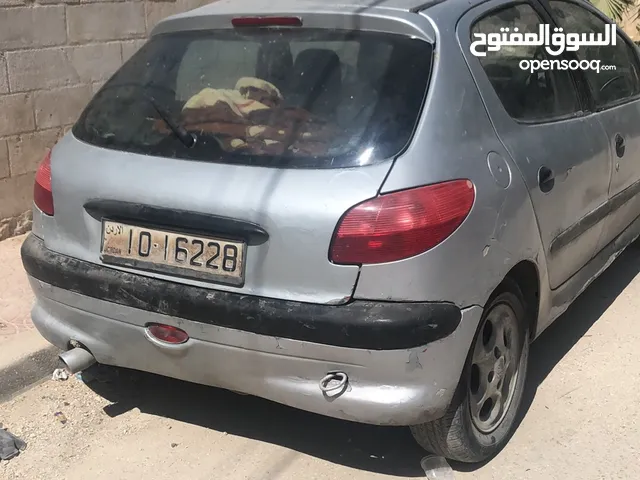 بيجو البيع قطع