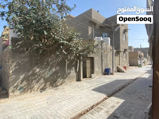 150 m2 2 Bedrooms Townhouse for Sale in Basra Zubayr