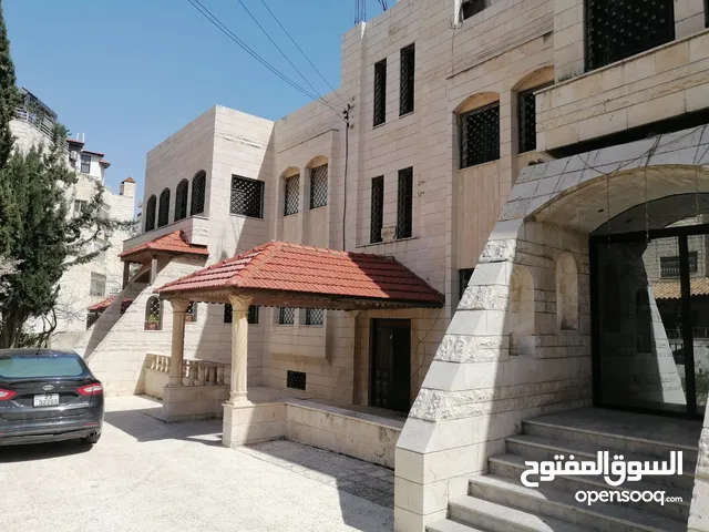 850m2 More than 6 bedrooms Villa for Sale in Amman Tla' Ali