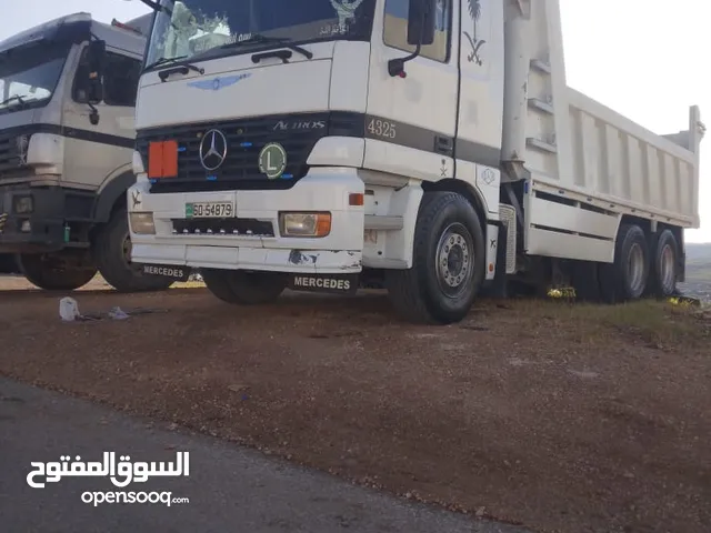 Tipper Mercedes Benz 2001 in Irbid