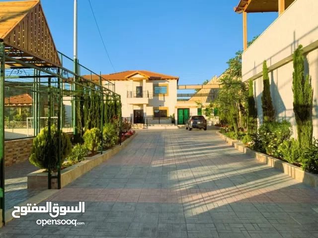 3 Bedrooms Farms for Sale in Zarqa Sarout