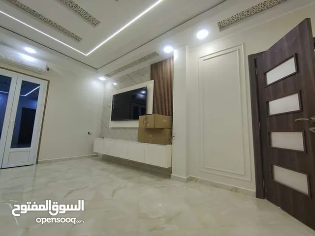 اسطى زواق تونسي خبرة أكثر من 20سنة