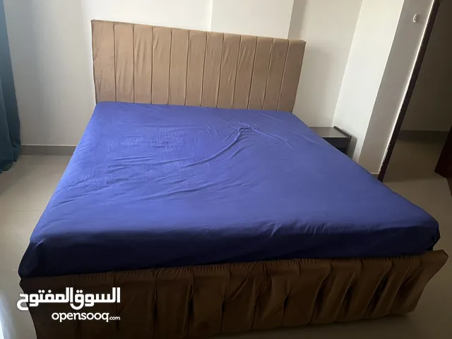 King bed size