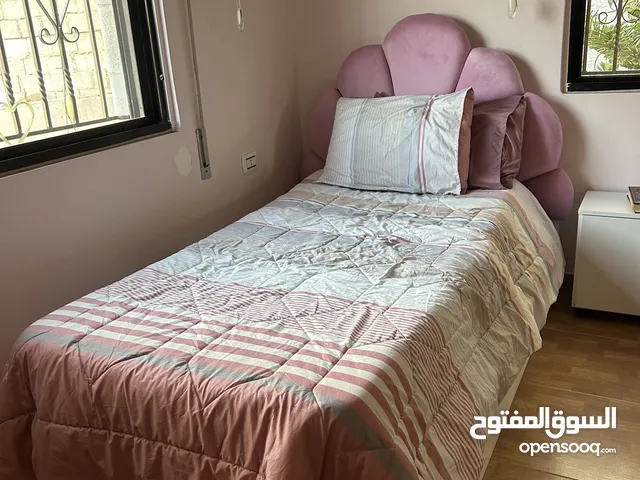 بسعررر مغرييي غرفتان نوم شبابيات بحالة الجديد استخدام اقل من شهر للبيع بداعي السفر