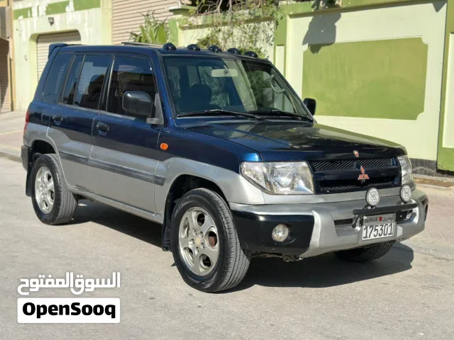 Mitsubishi Pajero 2000