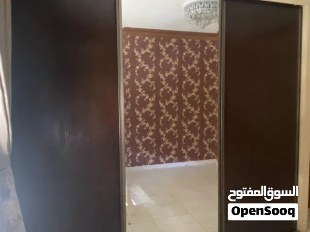 خزانة حائط