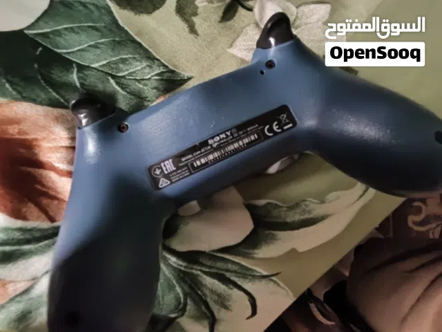وحده تحكم لاسلكيه جهاز بلاي ستيشن 4 بسعر مميز بالكرتونه