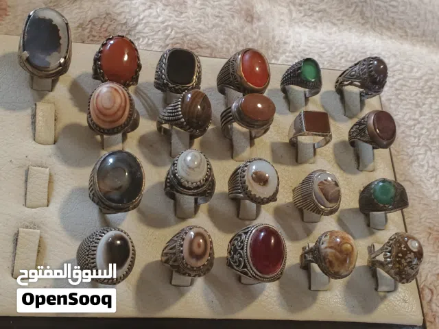 عرض خاص حتى مع إرتفاع الفضة الكبير اي خاتم من اللي بالصورة   عقيق يماني فضة 925