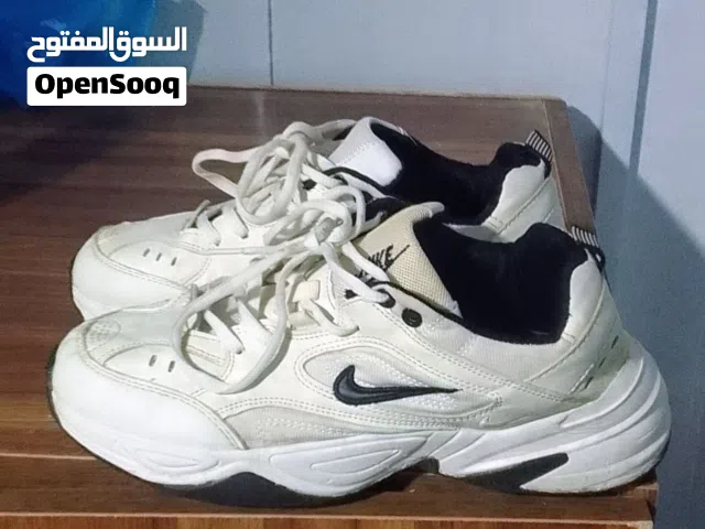 جزمة نايك نظيف للبيع