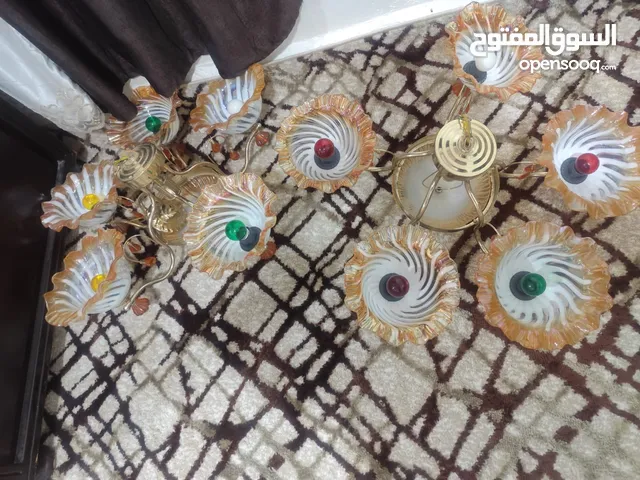 ثريات عسلي