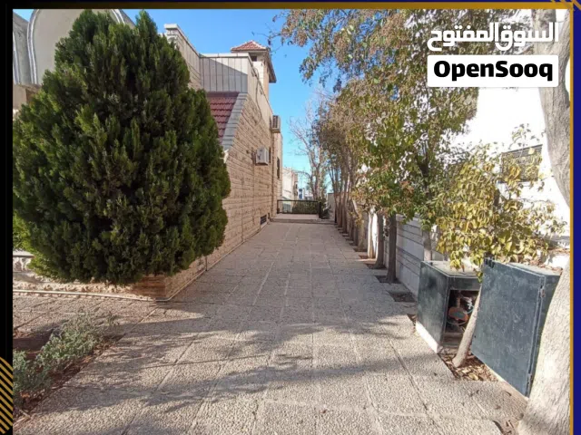 680 m2 More than 6 bedrooms Villa for Sale in Amman Jubaiha
