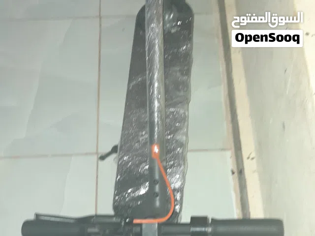 سكوتر كهربائيه HONDA NMAX  مديل من فرنسية تحديد في باريس