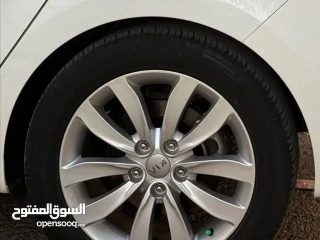 ويل كب مع اطارات جدد مال كيا كارنز موديل 16