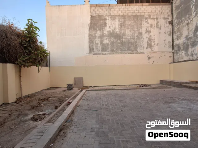 300 m2 4 Bedrooms Townhouse for Rent in Southern Governorate Riffa