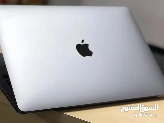 Macbook pro core i7 1TB SSD 2018