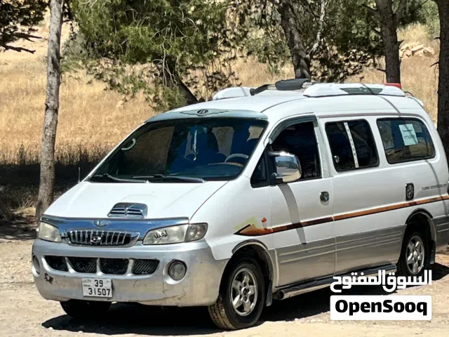 2001 هيونداي H1 GL Plus