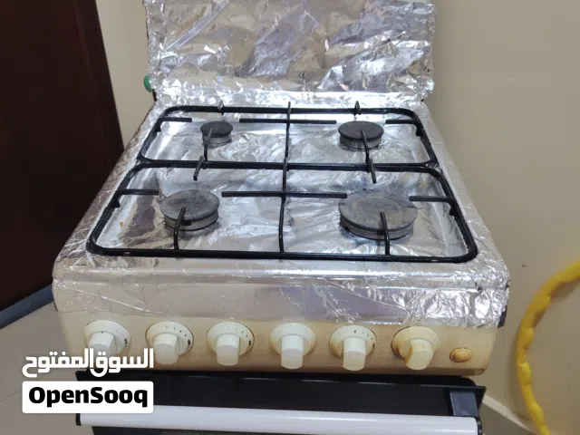 طباخ مستعمل و يعمل بشكل ممتاز و السعر قابل للتفاوض