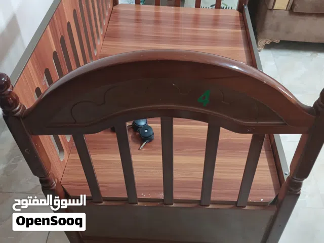 تخت اطفال متحرك