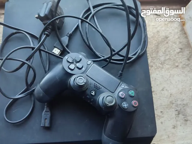 PS4 slim مستعمل 500 قيقا