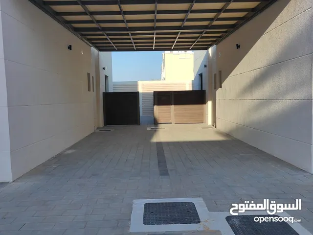 مظلات سيارات